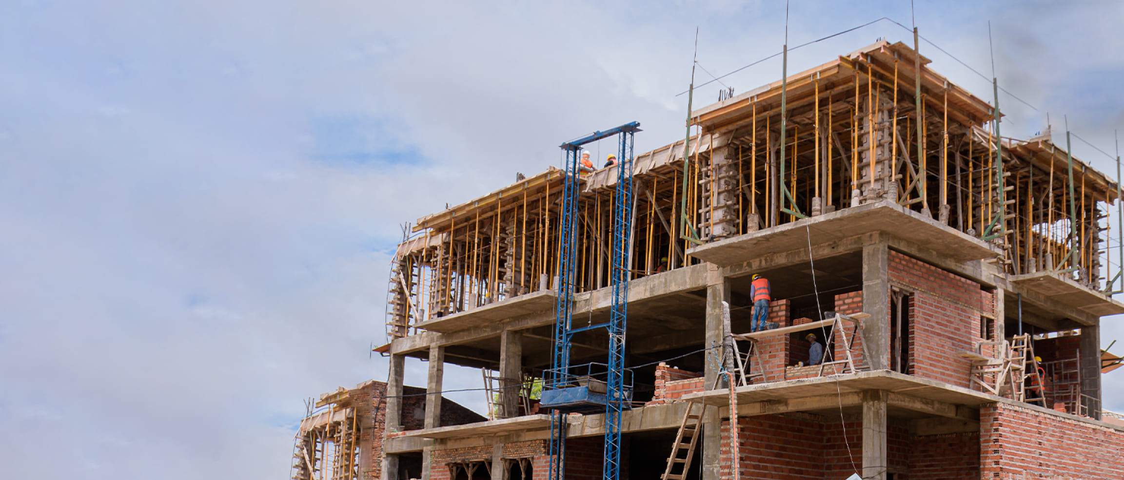 Fotografía de obra en proceso de construcción